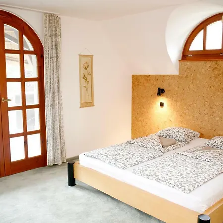 The Pearl Of Balaton * 西格利盖特