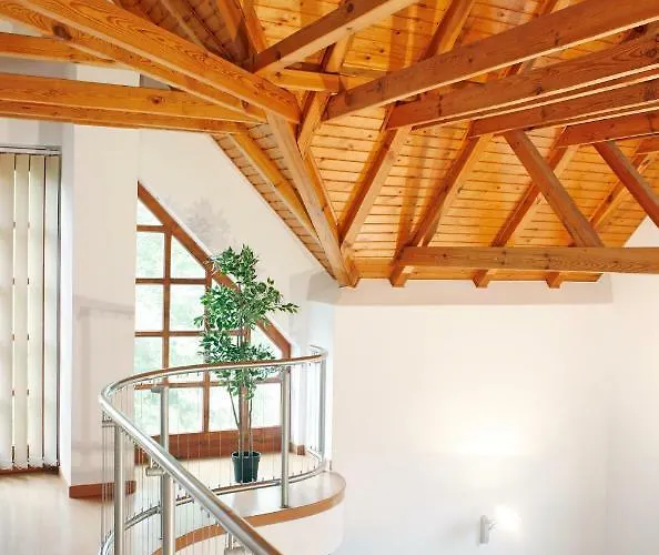 The Pearl Of Balaton * סיגליגט